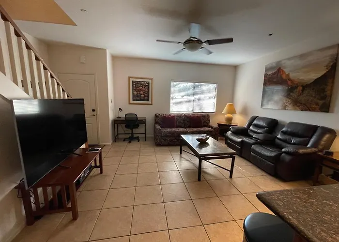 Red Rock Luxury Apartment *