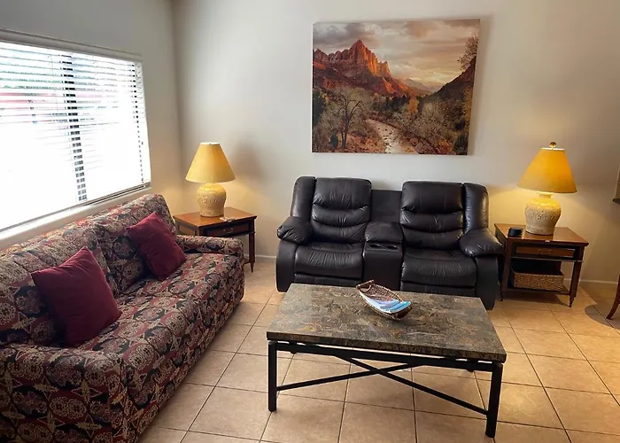 Red Rock Luxury Apartment *