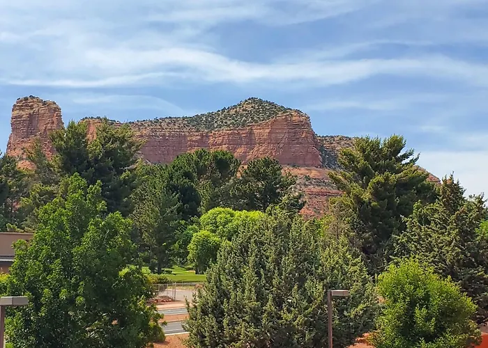Red Rock Luxury Apartment